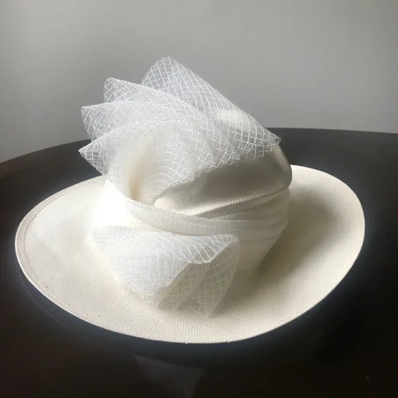 New Philip Treacy London Ivory Natural straw hat - Picture 6 of 10